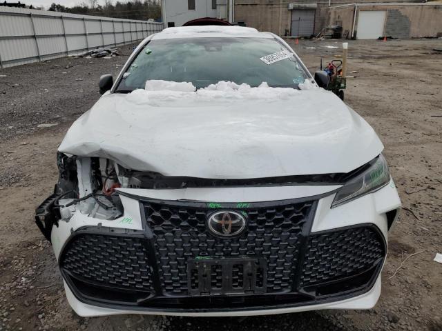 4T1BZ1FB2KU006502 - 2019 TOYOTA AVALON XLE WHITE photo 5