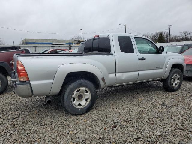 5TETU62N05Z134379 - 2005 TOYOTA TACOMA PRERUNNER ACCESS CAB SILVER photo 3