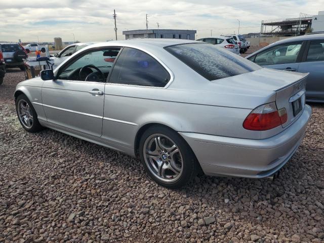 WBABN53432PH00708 - 2002 BMW 330 CI SILVER photo 2