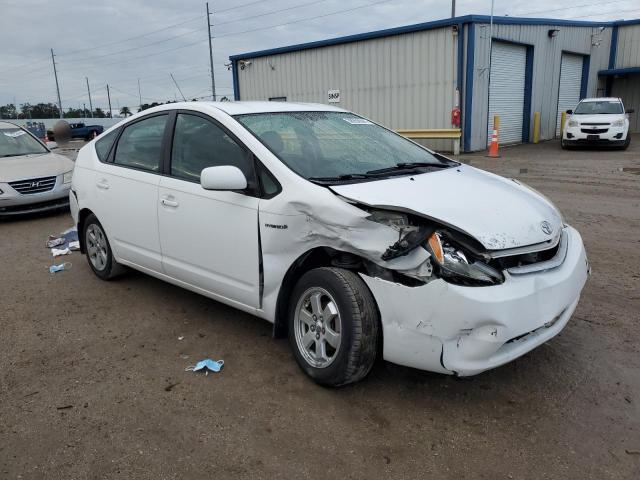 JTDKB20U673211746 - 2007 TOYOTA PRIUS WHITE photo 4