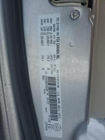 2C4RDGBG5HR626398 - 2017 DODGE GRAND CARA SE SILVER photo 13