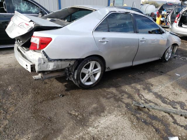 4T1BF1FK2CU153509 - 2012 TOYOTA CAMRY BASE SILVER photo 3