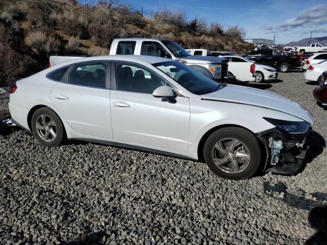 5NPEG4JA9MH099250 - 2021 HYUNDAI SONATA SE WHITE photo 4