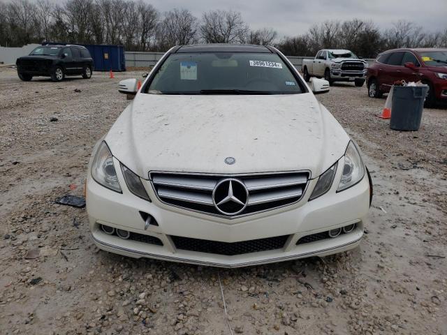 WDDKJ5GBXBF085087 - 2011 MERCEDES-BENZ E 350 WHITE photo 5