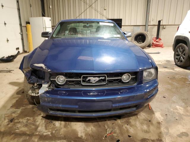 1ZVHT80N285205075 - 2008 FORD MUSTANG BLUE photo 5