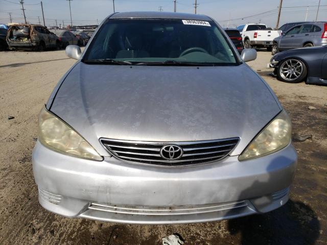 4T1BE32K95U078511 - 2005 TOYOTA CAMRY LE SILVER photo 5
