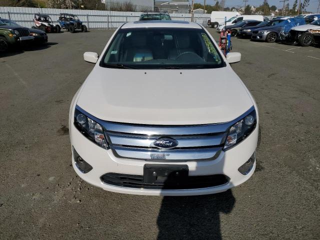 3FADP0L32CR294921 - 2012 FORD FUSION HYBRID WHITE photo 5