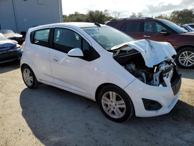 KL8CB6S94FC794457 - 2015 CHEVROLET SPARK LS WHITE photo 4