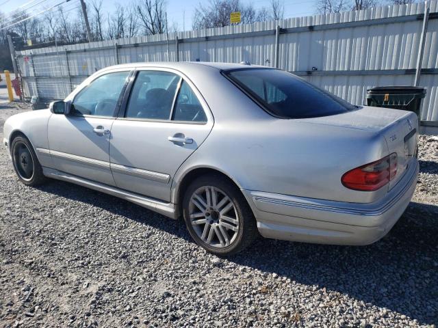 WDBJF74J02B473126 - 2002 MERCEDES-BENZ E 55 AMG SILVER photo 2