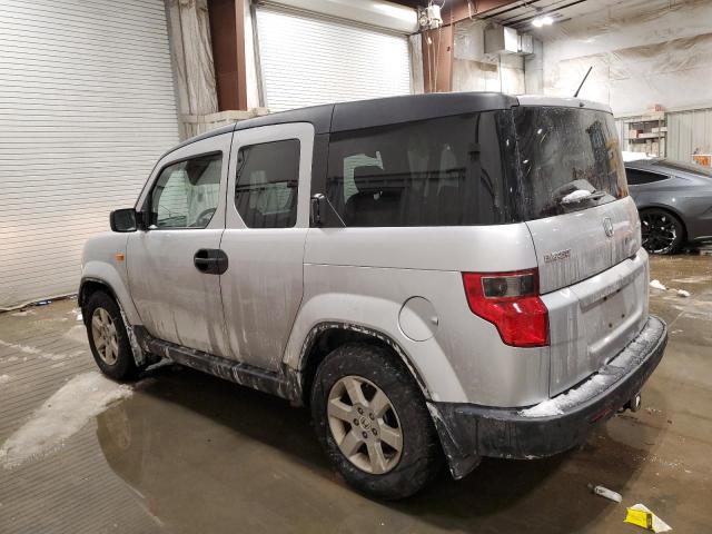 5J6YH2H70BL000035 - 2011 HONDA ELEMENT EX SILVER photo 2