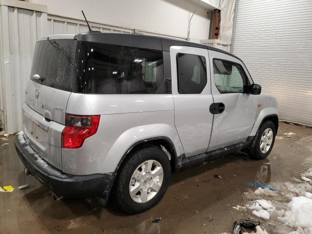 5J6YH2H70BL000035 - 2011 HONDA ELEMENT EX SILVER photo 3