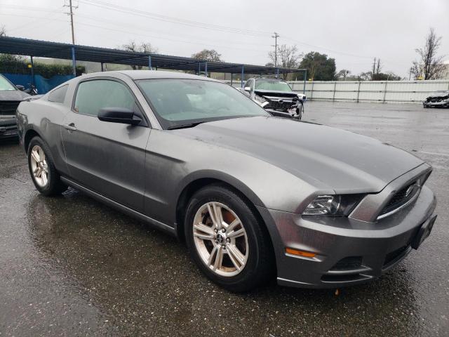 1ZVBP8AM4D5211146 - 2013 FORD MUSTANG GRAY photo 4