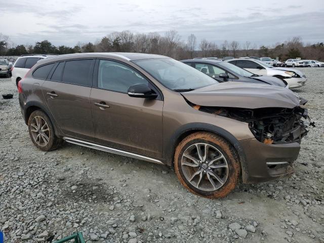 YV4612HK0F1001593 - 2015 VOLVO V60 CROSS PREMIER BROWN photo 4