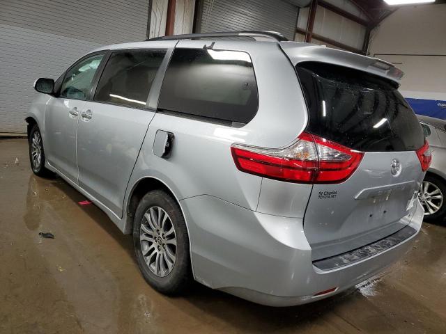 5TDYZ3DCXLS086336 - 2020 TOYOTA SIENNA XLE SILVER photo 2