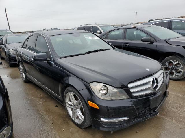 WDDGF4HB4DR260144 - 2013 MERCEDES-BENZ C 250 BLACK photo 4