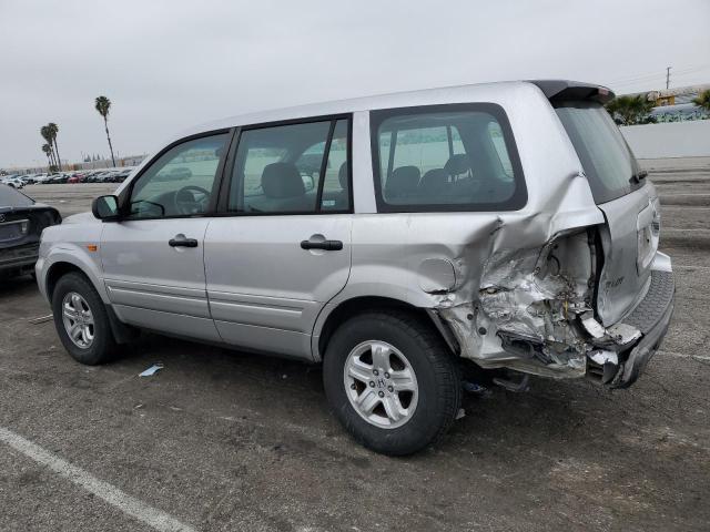 2HKYF18106H519775 - 2006 HONDA PILOT LX SILVER photo 2