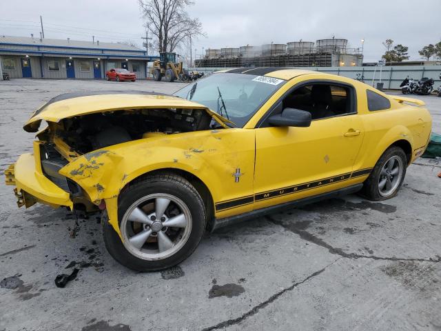 1ZVFT80N665240268 - 2006 FORD MUSTANG YELLOW photo 1