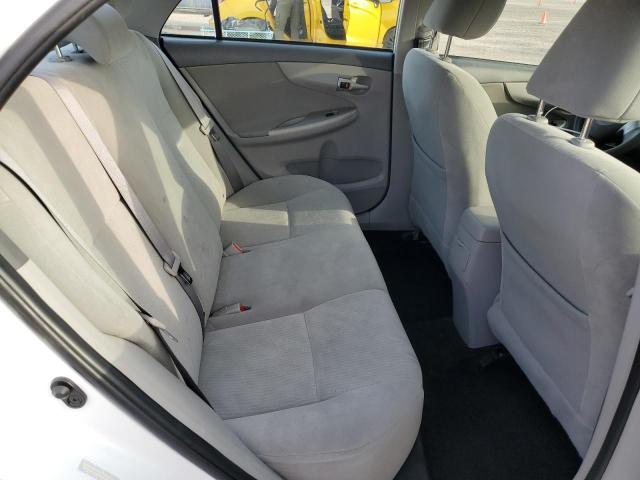 1NXBU4EEXAZ227016 - 2010 TOYOTA COROLLA BASE WHITE photo 10