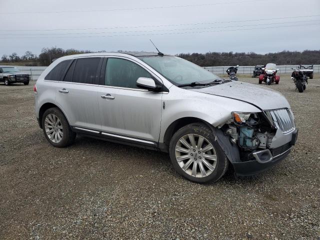 2LMDJ6JKXBBJ33514 - 2011 LINCOLN MKX SILVER photo 4