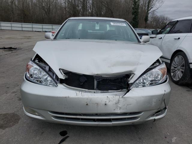 4T1BA32K64U501684 - 2004 TOYOTA CAMRY SE SILVER photo 5