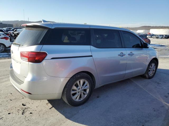 KNDMB5C14H6224409 - 2017 KIA SEDONA LX SILVER photo 3