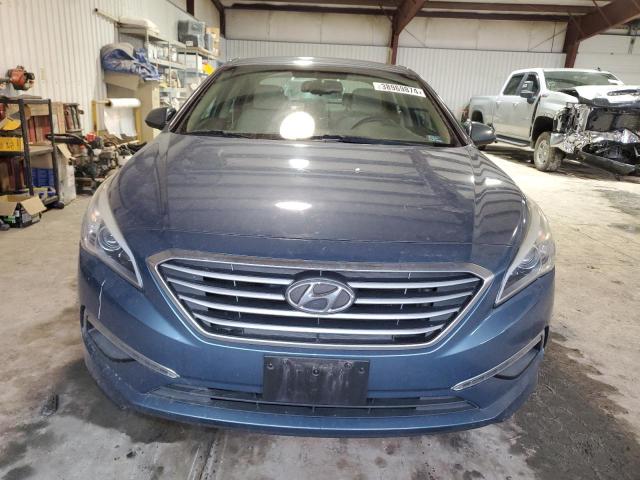 5NPE24AF9FH211266 - 2015 HYUNDAI SONATA SE BLUE photo 5