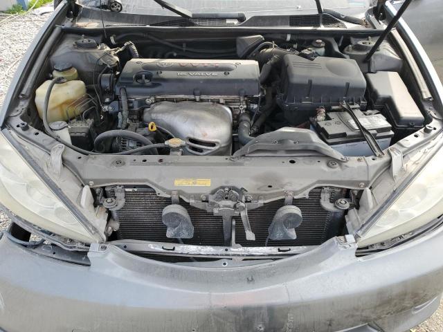 JTDBE32K353023644 - 2005 TOYOTA CAMRY LE GRAY photo 11