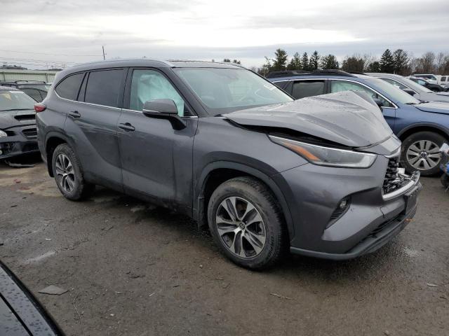 5TDGZRBH1MS125216 - 2021 TOYOTA HIGHLANDER XLE ნაცრისფერი ფოტო 4