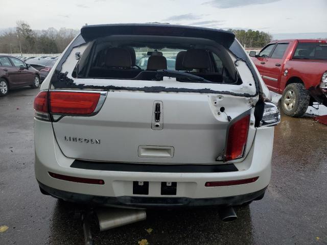 2LMDJ6JK5BBJ23280 - 2011 LINCOLN MKX WHITE photo 6