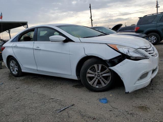 5NPEB4AC6DH691740 - 2013 HYUNDAI SONATA GLS WHITE photo 4