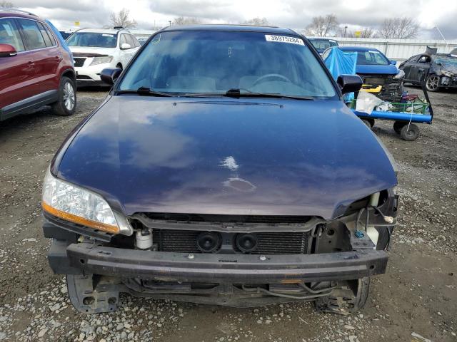 1HGCG6674WA136555 - 1998 HONDA ACCORD EX BLACK photo 5