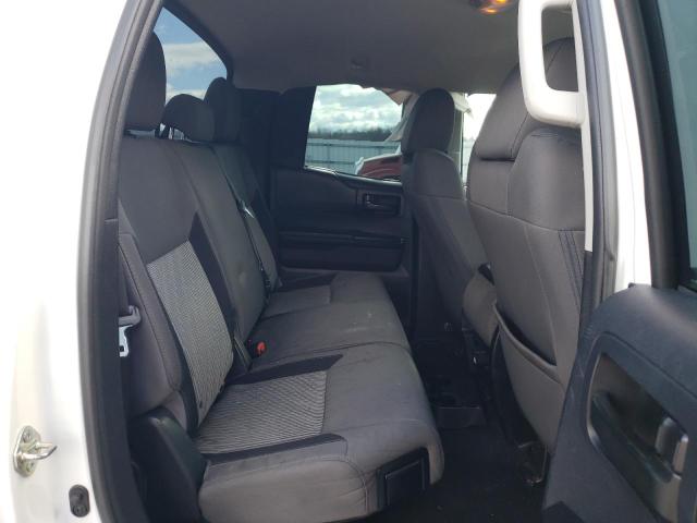 5TFCY5F12GX020027 - 2016 TOYOTA TUNDRA DOUBLE CAB SR/SR5 WHITE photo 10