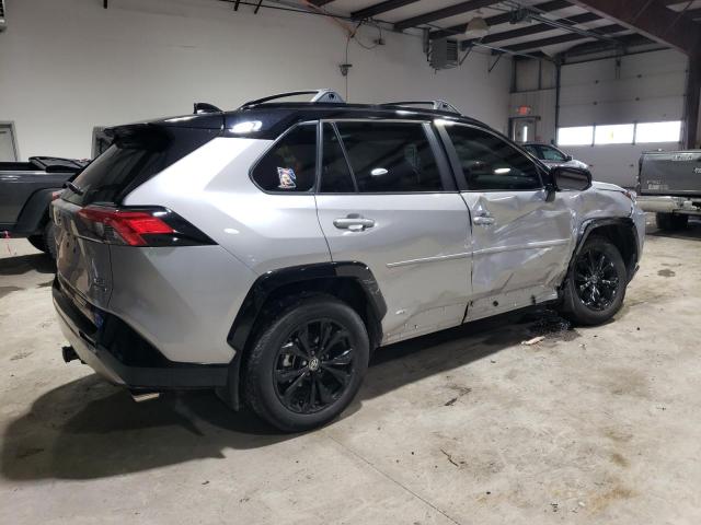 4T3E6RFV7NU066012 - 2022 TOYOTA RAV4 XSE SILVER photo 3