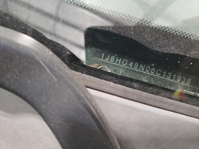 1J8HG48N06C131936 - 2006 JEEP COMMANDER 银色 照片 12