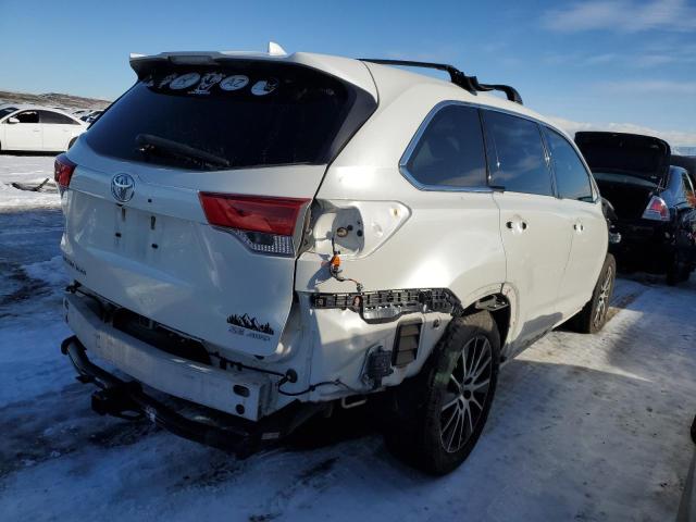 5TDJZRFH6JS552855 - 2018 TOYOTA HIGHLANDER SE WHITE photo 3