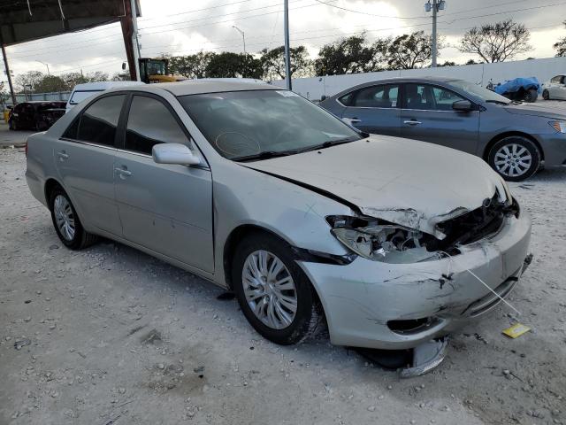 4T1BE32K23U244560 - 2003 TOYOTA CAMRY LE SILVER photo 4