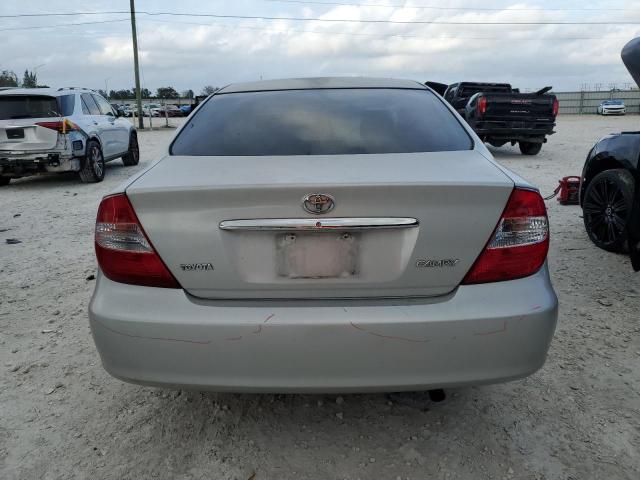 4T1BE32K23U244560 - 2003 TOYOTA CAMRY LE SILVER photo 6