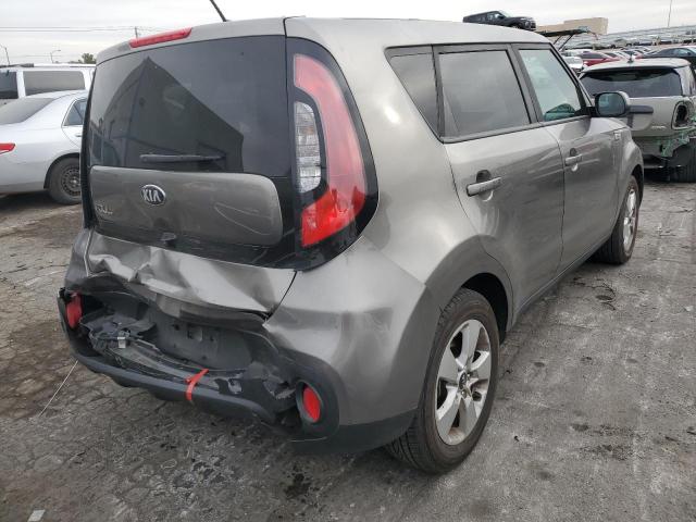 KNDJN2A24J7620635 - 2018 KIA SOUL GRAY photo 3