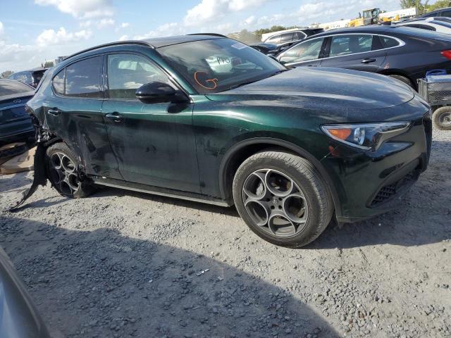 ZASPAJAN5M7D11858 - 2021 ALFA ROMEO STELVIO SPORT Grün Foto 4