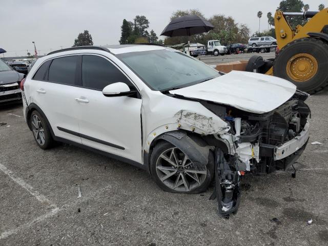 KNDCC3LC6N5547442 - 2022 KIA NIRO TOURING SPECIAL EDITION WHITE photo 4