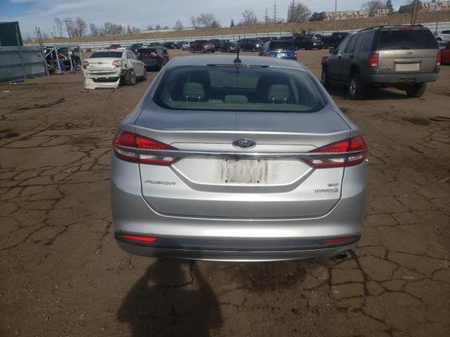 3FA6P0LUXJR221584 - 2018 FORD FUSION SE HYBRID SILVER photo 6