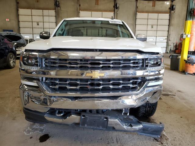 3GCUKSEC8JG631389 - 2018 CHEVROLET SILVERADO K1500 LTZ WHITE photo 5