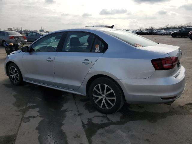 3VWD67AJ4GM298914 - 2016 VOLKSWAGEN JETTA SE SILVER photo 2