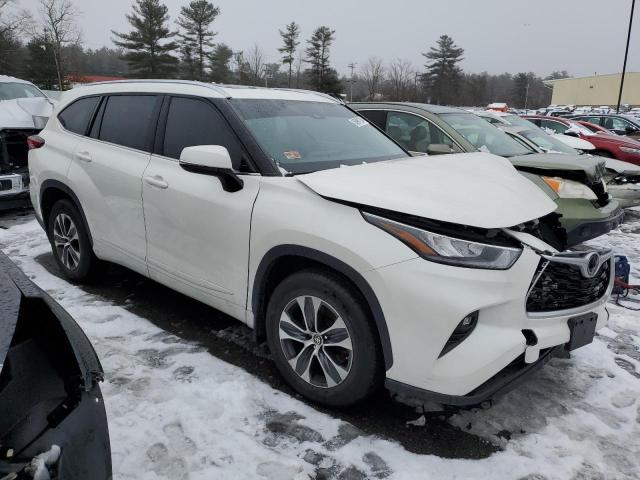 5TDGZRBH1LS506501 - 2020 TOYOTA HIGHLANDER XLE WHITE photo 4