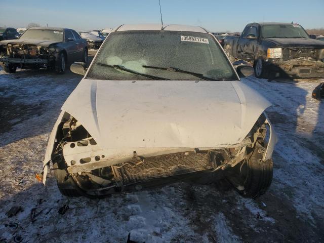 1FAFP34P52W310990 - 2002 FORD FOCUS SE WHITE photo 5