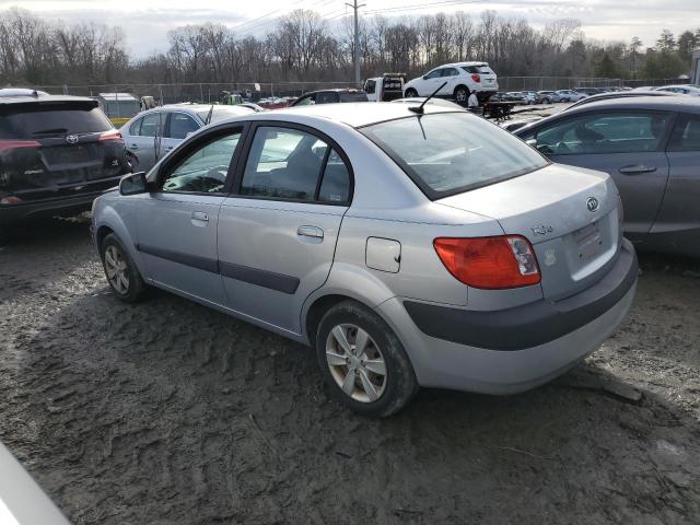 KNADE223X96524401 - 2009 KIA RIO BASE SILVER photo 2