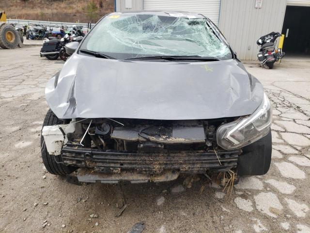 3N1CN8EV4LL822053 - 2020 NISSAN VERSA SV GRAY photo 5