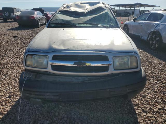 2CNBE13C016933147 - 2001 CHEVROLET TRACKER GRAY photo 5