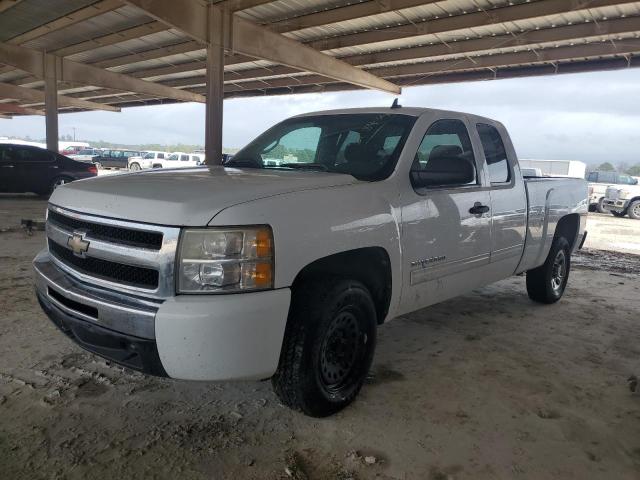 1GCSCREAXAZ105387 - 2010 CHEVROLET SILVERADO C1500  LS WHITE photo 1