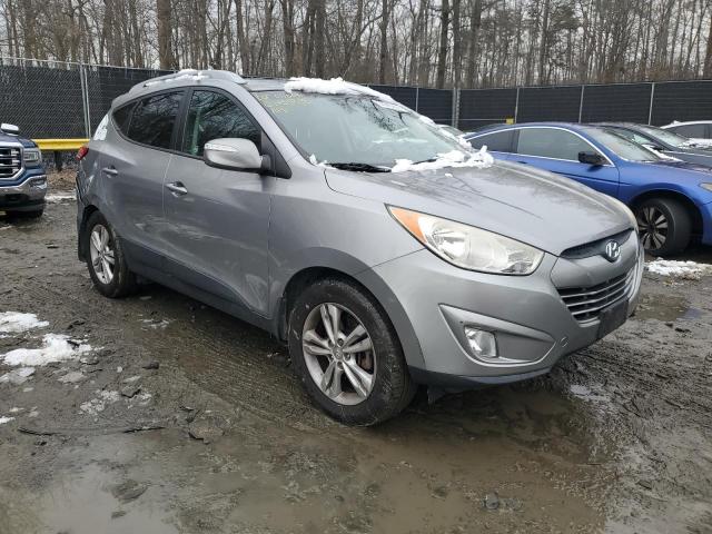 KM8JU3ACXDU563182 - 2013 HYUNDAI TUCSON GLS GRAY photo 4